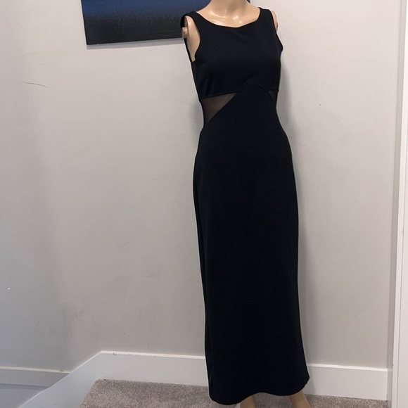All That Jazz Black Maxi with Peek-a-Boo Waist size small - Picture 1 of 6